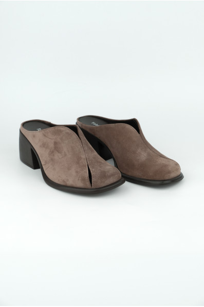 1070-226 TAUPE SUEDE (26)