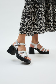 Босоніжки Lonza 199889